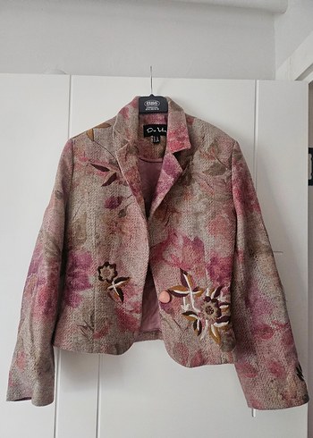 Pembe Gri Çiçek Desenli Uzun Hamile Kabanı - Görsel 4