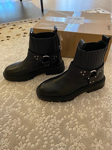 38 Beden siyah Renk Zara bot