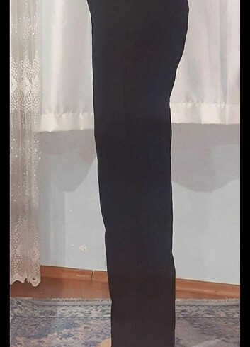 Trendyol & Milla Kadın Siyah Ön Dikiş Detaylı Bol Paça...