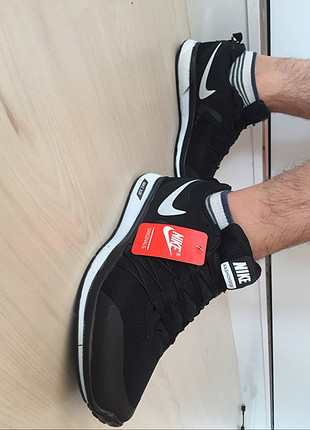 42 Beden siyah Renk Niker erkek spor ayakkabısı
