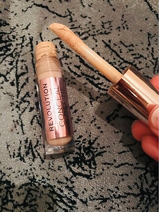 Recolutıon concealer