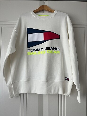 Tommy Hilfiger sweatshirt