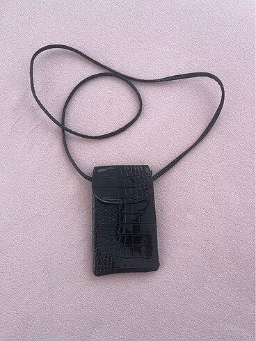 Stradivarius telefon çantası