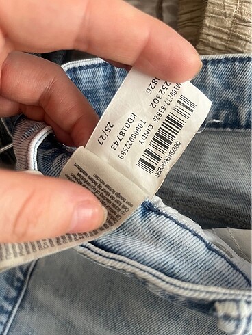 26 Beden mavi Renk Cindy model mavi Jean