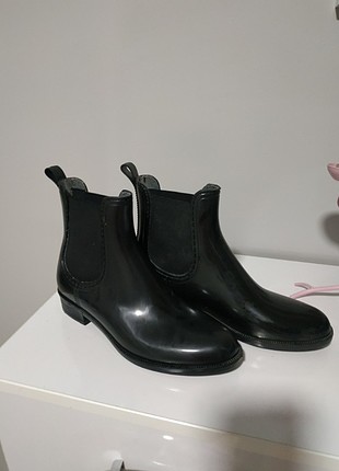 Yağmur botu