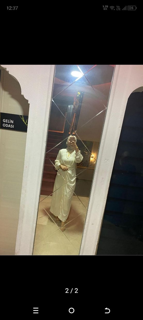 Beyaz Saten görünümlü önden bağlamalı elbise - Görsel 2