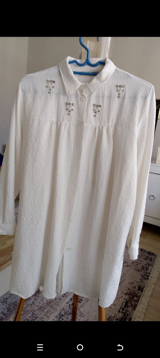 Nakışlı Beyaz Keten Kadın Gömlek - Görsel 4