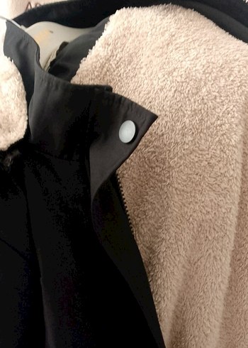 Kürklü Kapüşonlu Siyah Uzun Kadın Kaban - Görsel 2