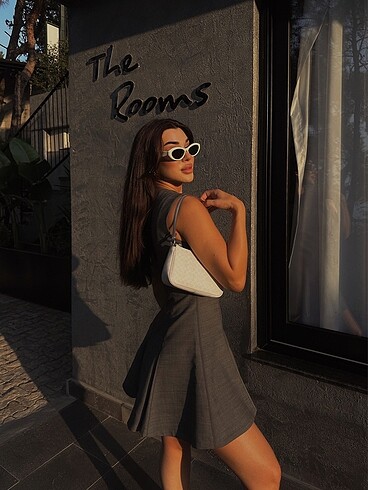 xs Beden Zara volanlı elbise