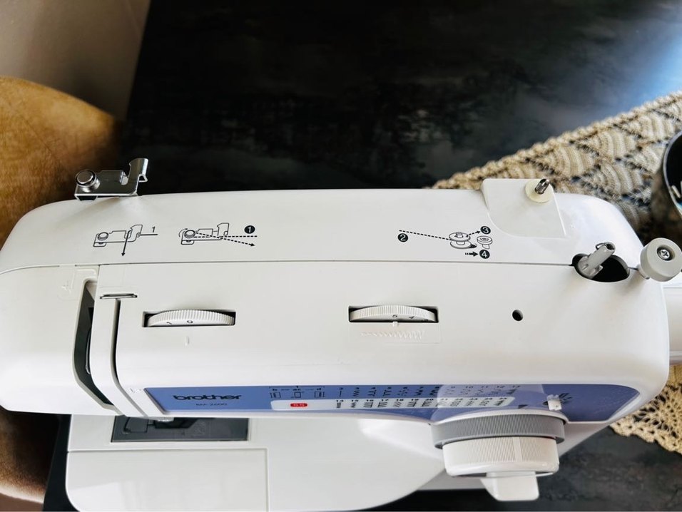 Brother Beyaz Dikiş Makinesi - Görsel 2