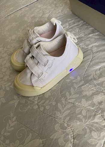 Kız Çocuk Beyaz Velcro Spor Ayakkabı - Görsel 3