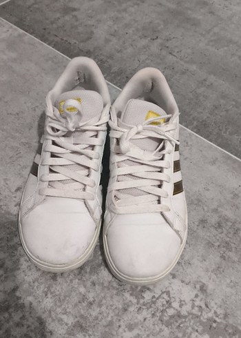 Adidas orijinal adidas, yurtdışında