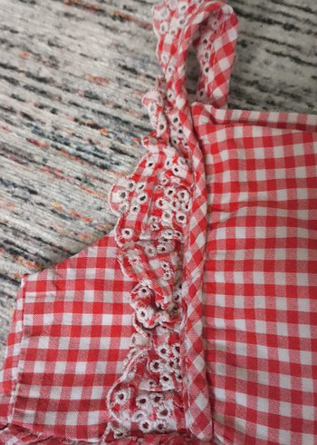 Nakışlı Fırfırlı Kırmızı Kız Elbisesi - Görsel 3