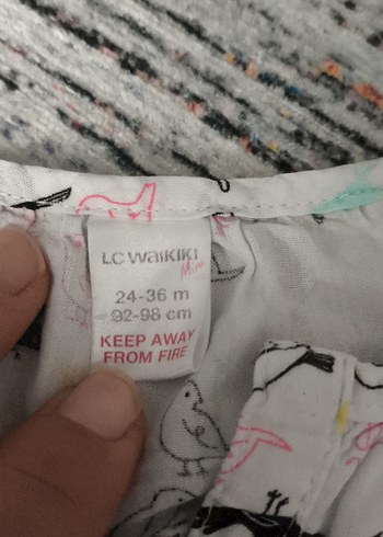 Kız Çocuk Gri Kuş Desenli V Yaka Gömlek - Görsel 2