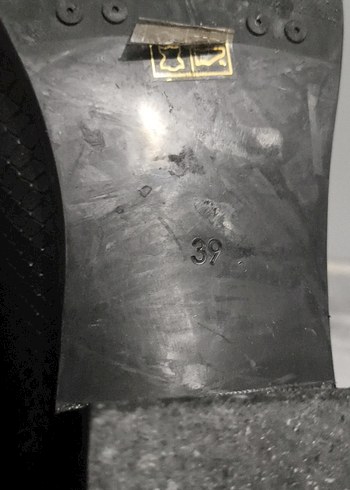 Siyah Deri Yılan Desenli Tokalı Bot - Görsel 3