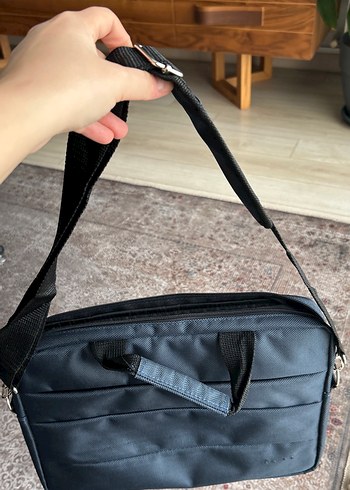 Fermuarlı Lacivert Laptop Çantası - Görsel 4