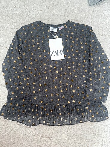 Zara sweatshirt