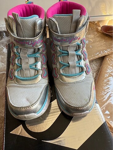 Skechers kız çocuk bot