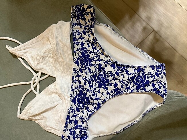 Suwen bikini altı