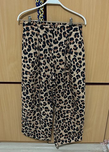 Kadın Leopar Desenli Midi Kumaş Pantolon