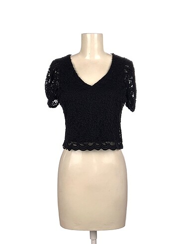 PreLoved T-shirt %70 İndirimli.