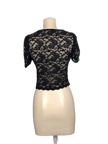s Beden PreLoved T-shirt %70 İndirimli.
