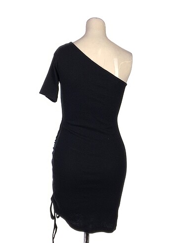 s Beden PreLoved Kısa Elbise %70 İndirimli.