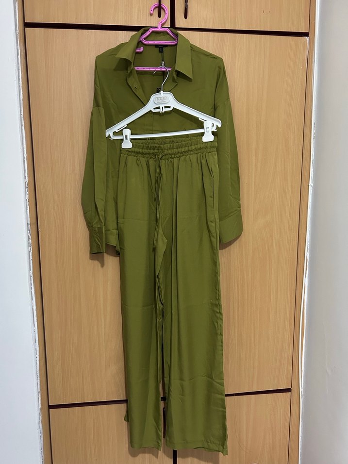 Massimo dutti Kadın Haki Uzun Kollu Bol Kesim Takım - Görsel 2