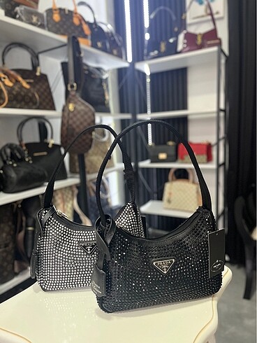 Prada taşlı çanta
