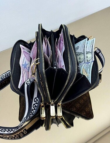 Guess Guess askılı cüzdan