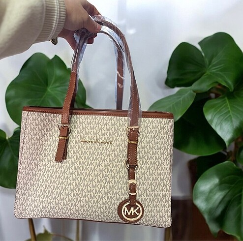 Beden siyah Renk Micheal Kors Çanta