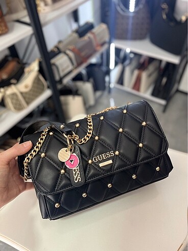 Guess Guess büyük boy çanta