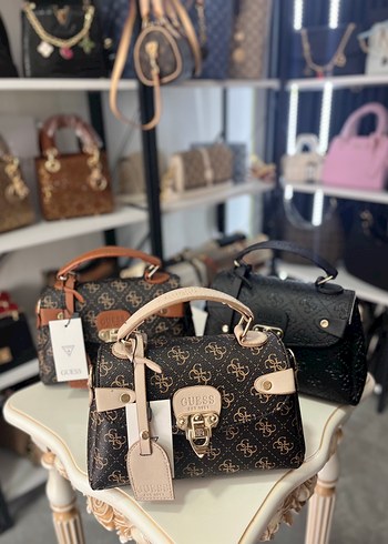 Guess askılı çanta