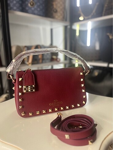 Valentino askılı çanta
