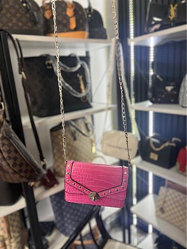 Zara Pembe askılı çanta