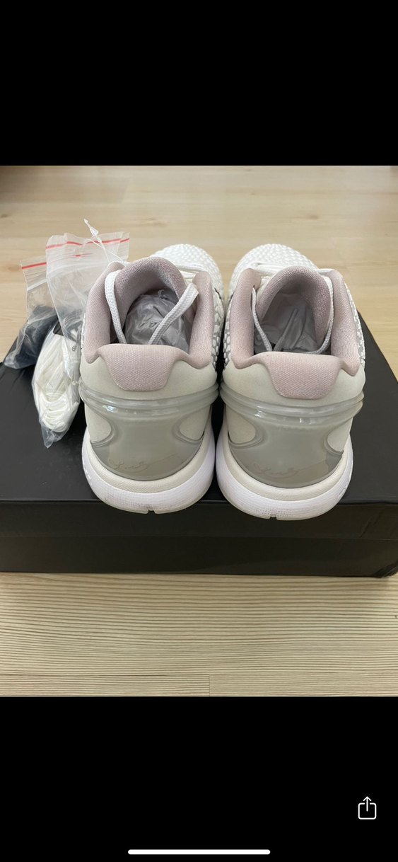 Nike Kobe  Basketbol Ayakkabısı - Görsel 2