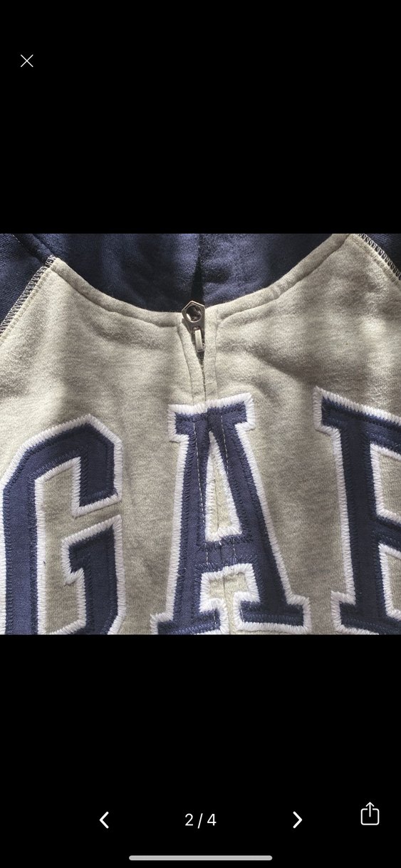GAP Erkek Çocuk Fermuarlı Gri Sweatshirt - Görsel 2