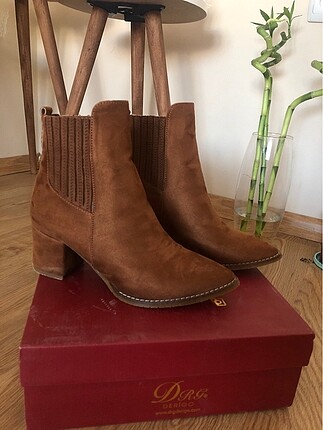 Taba Bootie