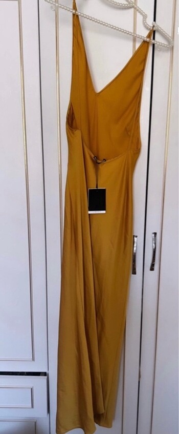 Zara saten elbise
