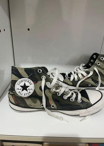 Converse Kamuflaj Desenli Kadın Spor Ayakkabı