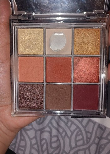 Mavi Parlak Revolution Glow Pudra - Görsel 2