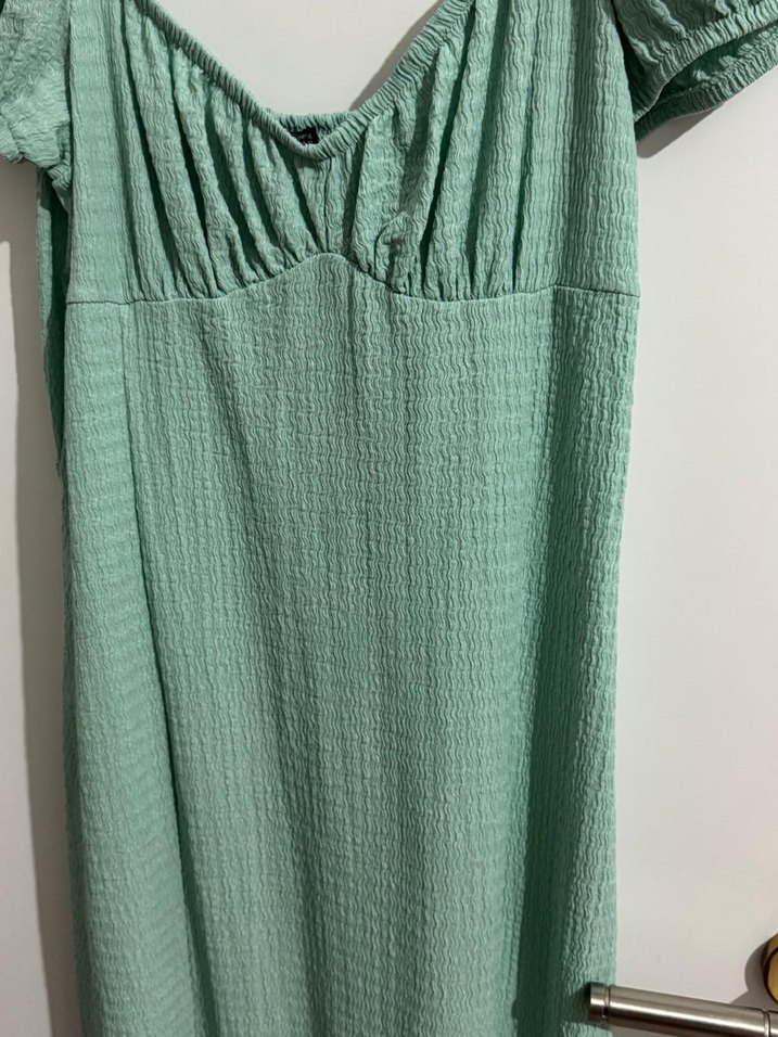 Yeşil V Yaka Piliseli Keten Elbise - Görsel 3