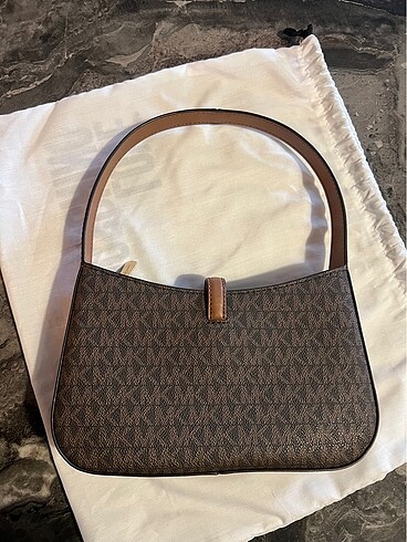  Beden Michael Kors Çanta