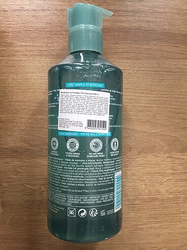 Yves Rocher Yüz yıkama jeli