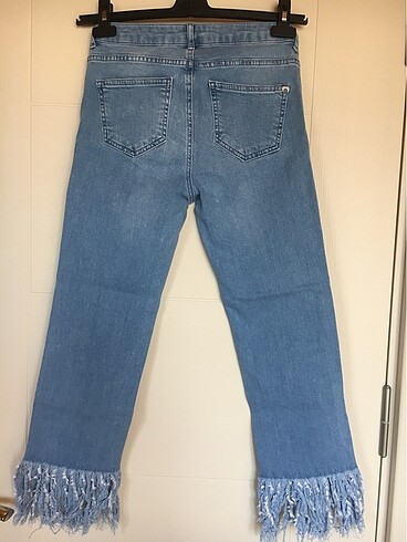 26 Beden Paça detaylı jean