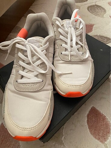 Adidas ayakkabı