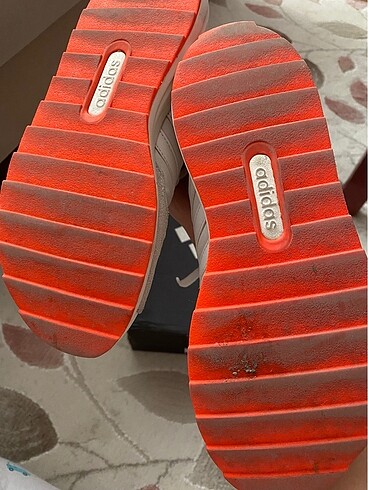 37 Beden Adidas ayakkabı