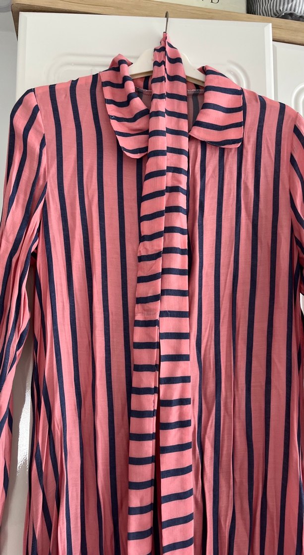 Özel dikim Pembe Çizgili Uzun Pilili Kadın Elbise - Görsel 3