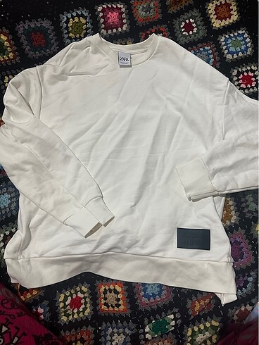 Zara sweatshirt