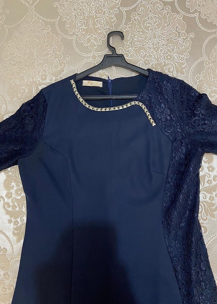 Lacivert kapalı abiye - Görsel 2